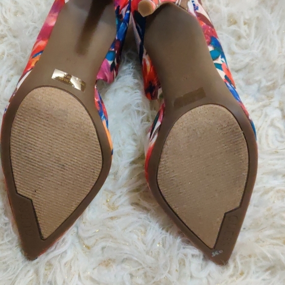 💐SHOES💐 GUESS 💐 - Picture 6 of 8